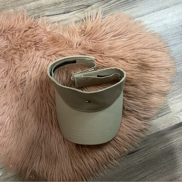 Tommy Hilfiger Visor Flag Tan OS - Picture 2 of 6